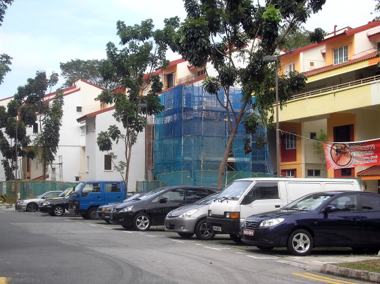 Blk 122 Hougang Avenue 1 (S)530122 #242592